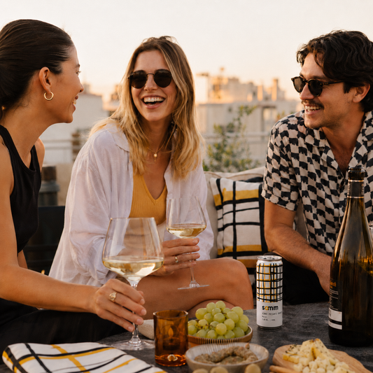 Por que algumas garrafas de vinho têm o fundo tão profundo?
